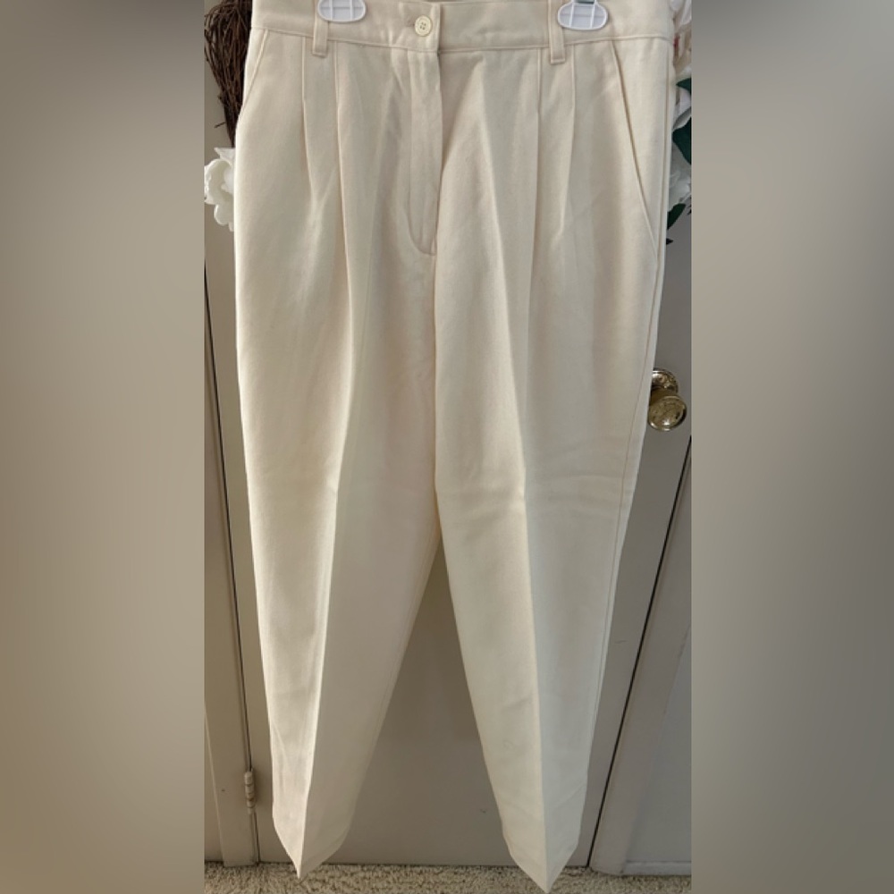 Woman’s Gently Worn Cream Pleated Trousers
